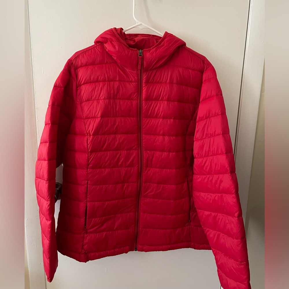 New with tag Amazon Essentials puffer